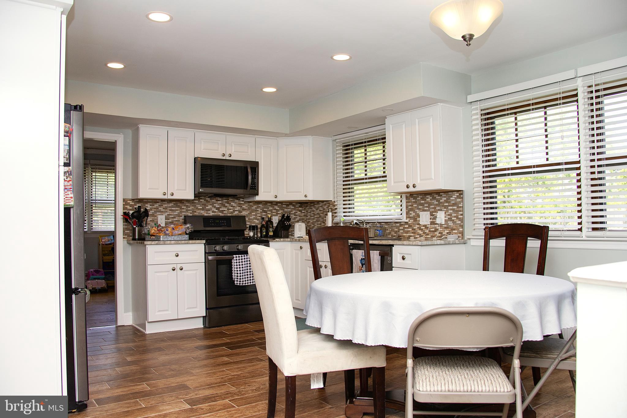 10 Scattergood Road Cherry Hill, NJ 08003 - Photo 13 of 30 Eat in Kitchen