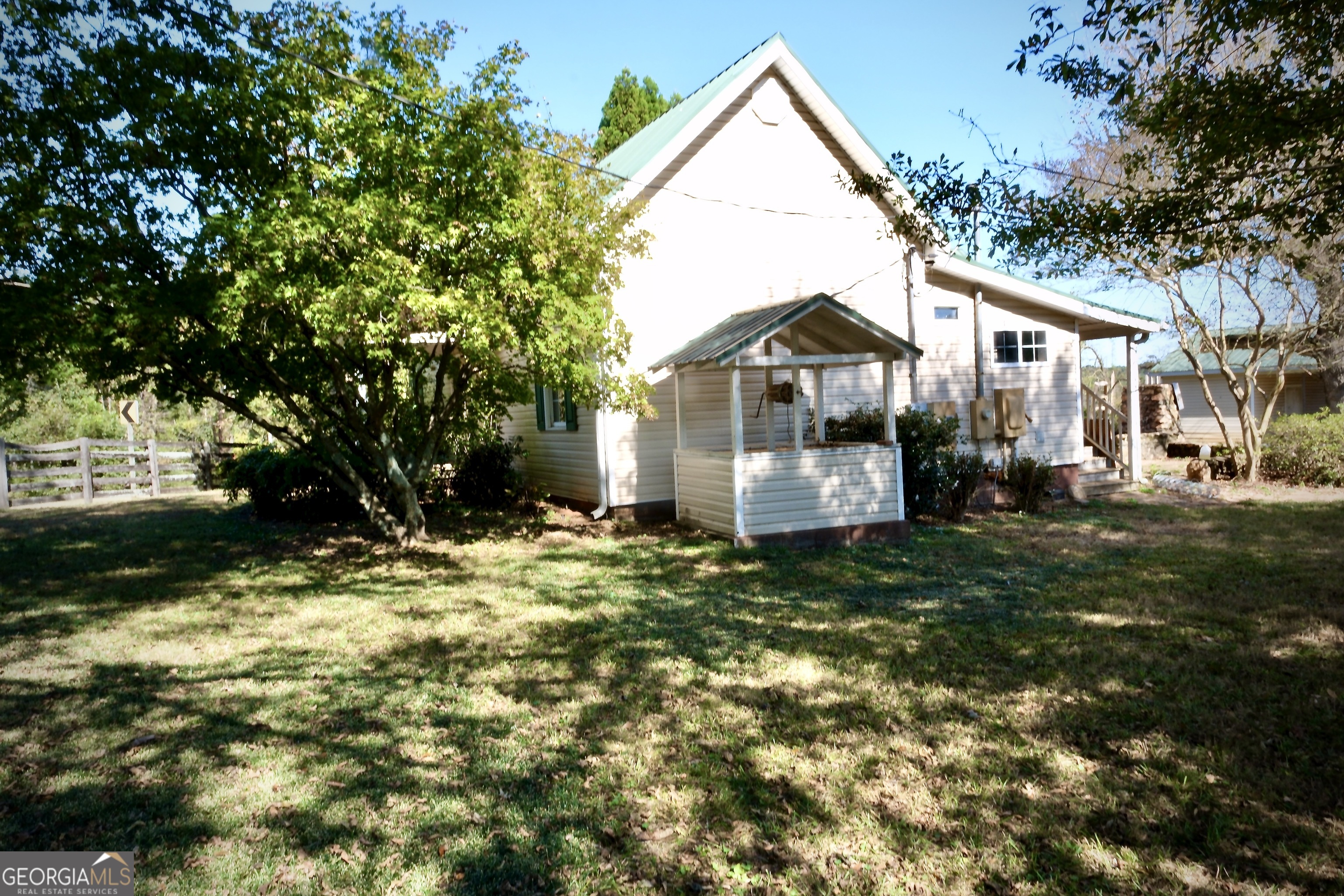 1825 Groaning Rock Road Commerce, GA 30530 - Photo 6 of 101