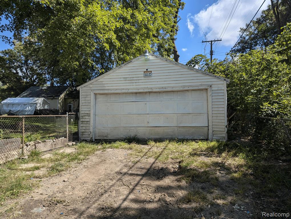 69 West Rutgers Avenue Pontiac, MI 48340 - Photo 8 of 25 Gallery Image 8