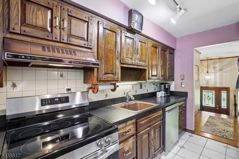 79 Stillwater Road Newton, NJ 07860 - Photo 13 of 50
