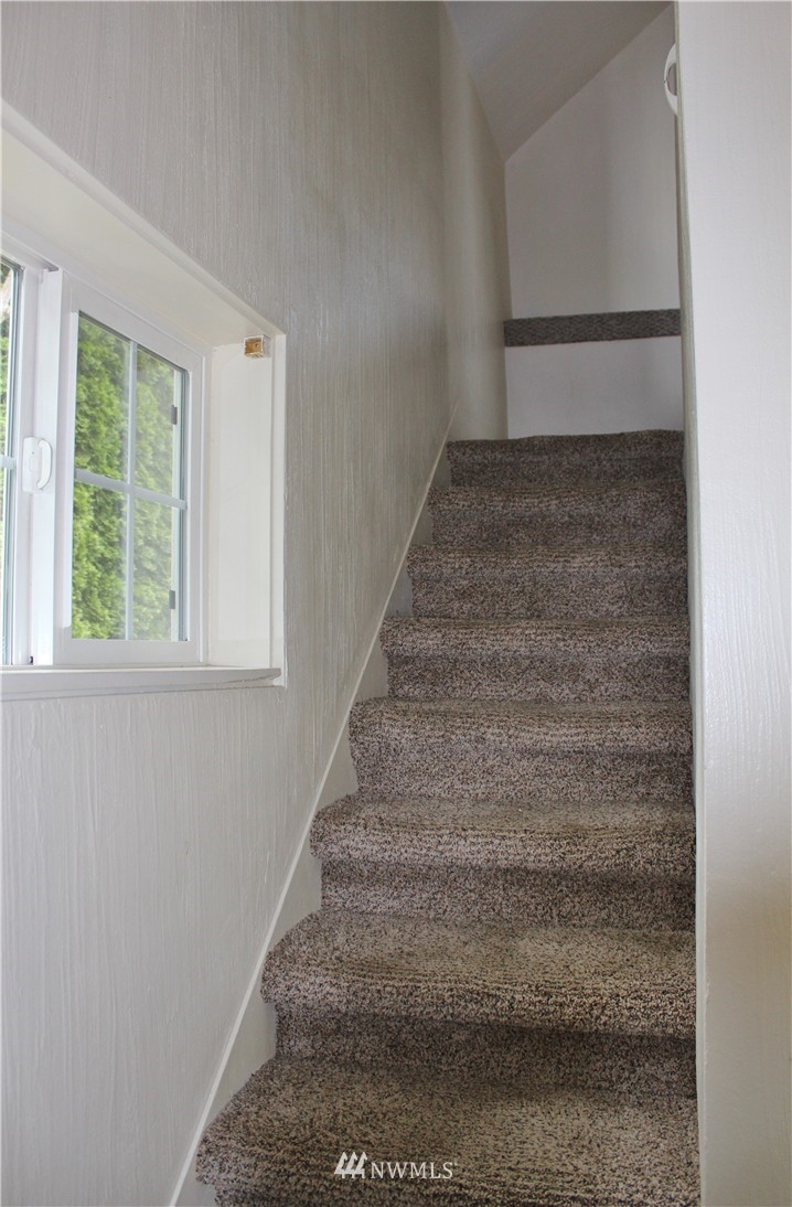 302 South Gardner Road Burlington, WA 98233 - Photo 17 of 23 Gallery Image 17