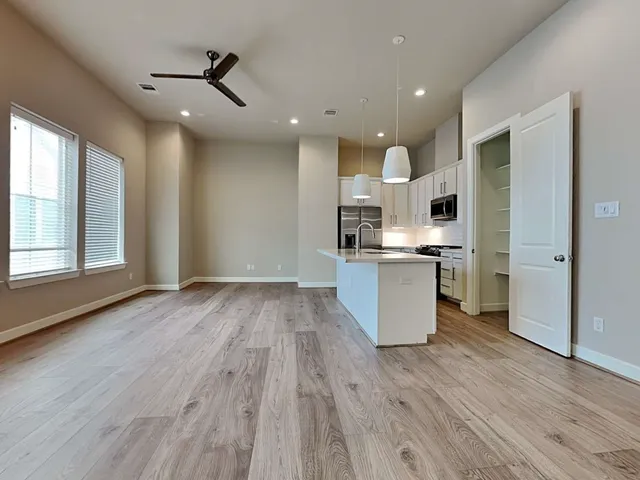 $2,375 | 6347 Paddington Bend Drive, Houston, TX 77008