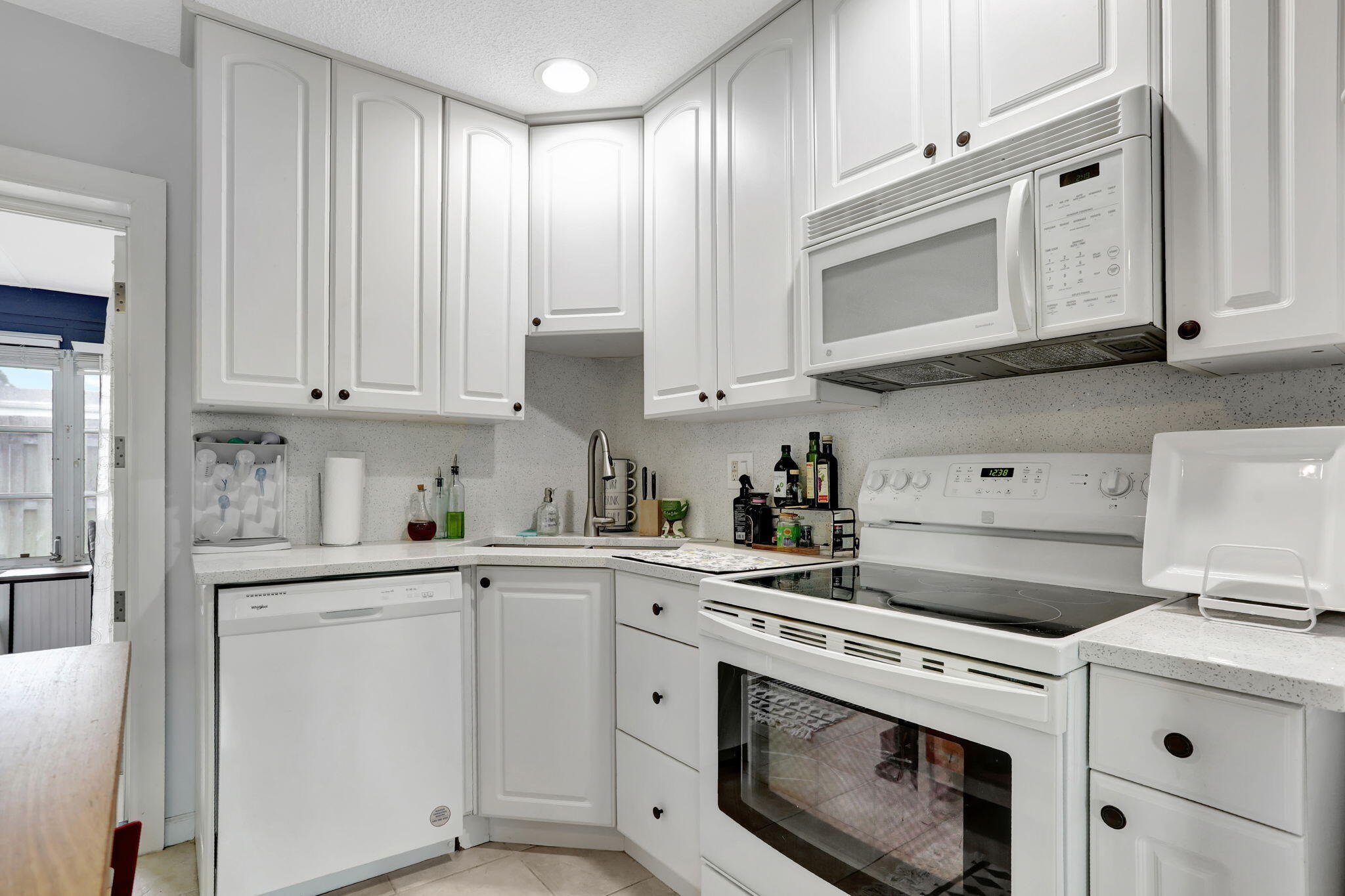 4902 Northwest 27th Way Tamarac, FL 33309 - Photo 11 of 41 9-web-or-mls-4902 re-edit-1-2