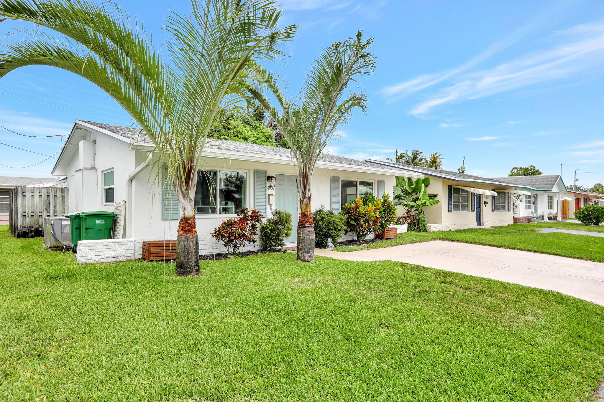 4902 Northwest 27th Way Tamarac, FL 33309 - Photo 2 of 41 1-web-or-mls-001L6752