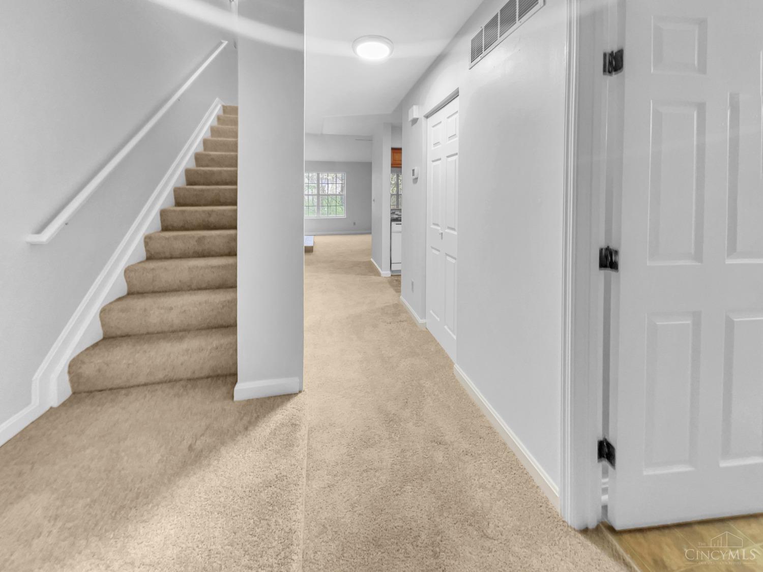 10555 Montgomery Road, Unit 54 Cincinnati, OH 45242 - Photo 2 of 19