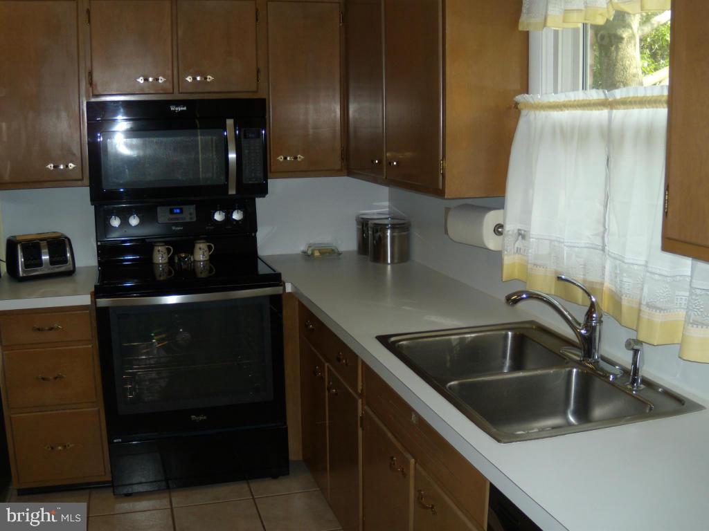 438 Revere Road Lancaster, PA 17601 - Photo 15 of 42 Gallery Image 15