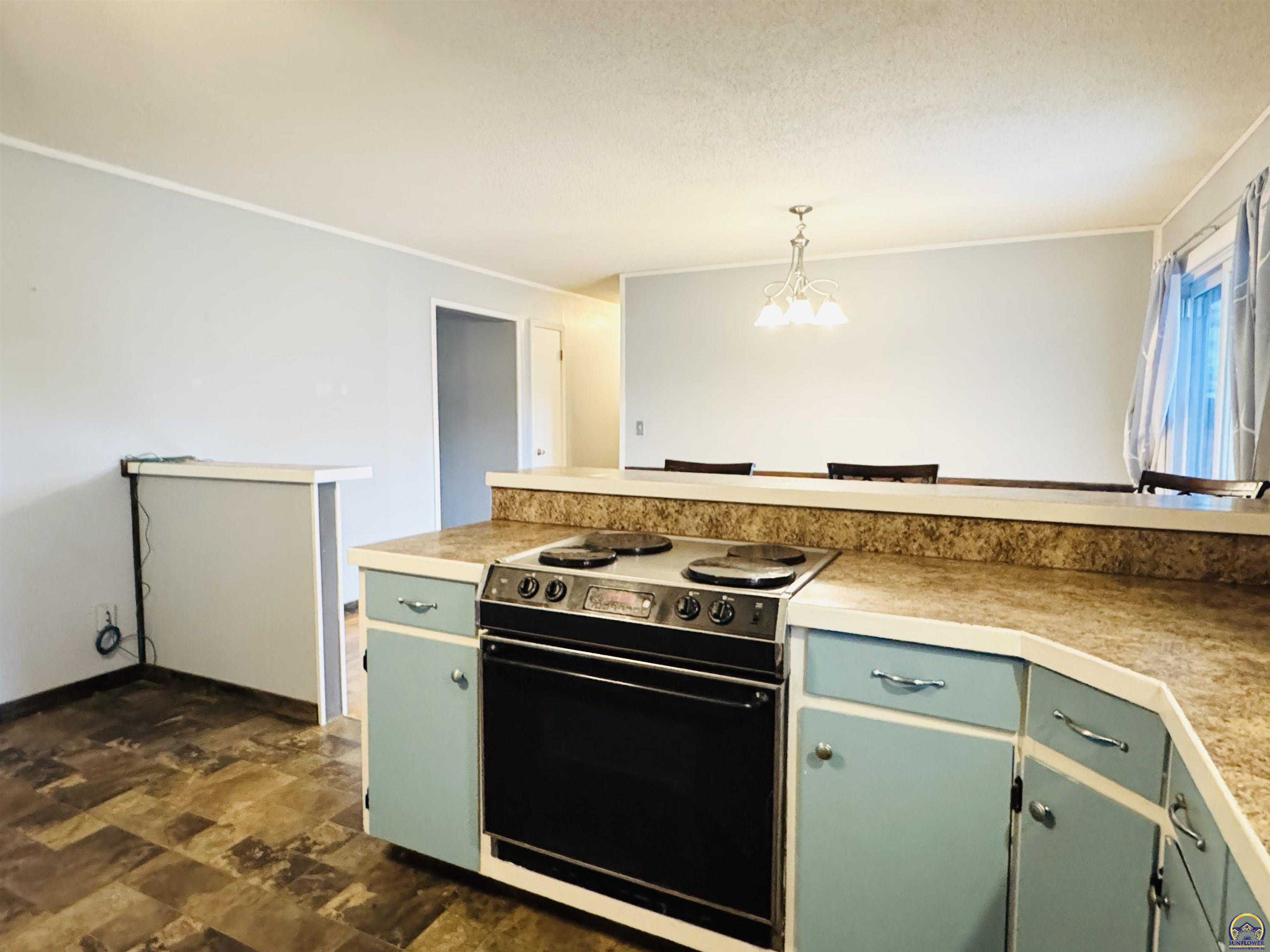 104 Monroe Street Pomona, KS 66076 - Photo 12 of 47