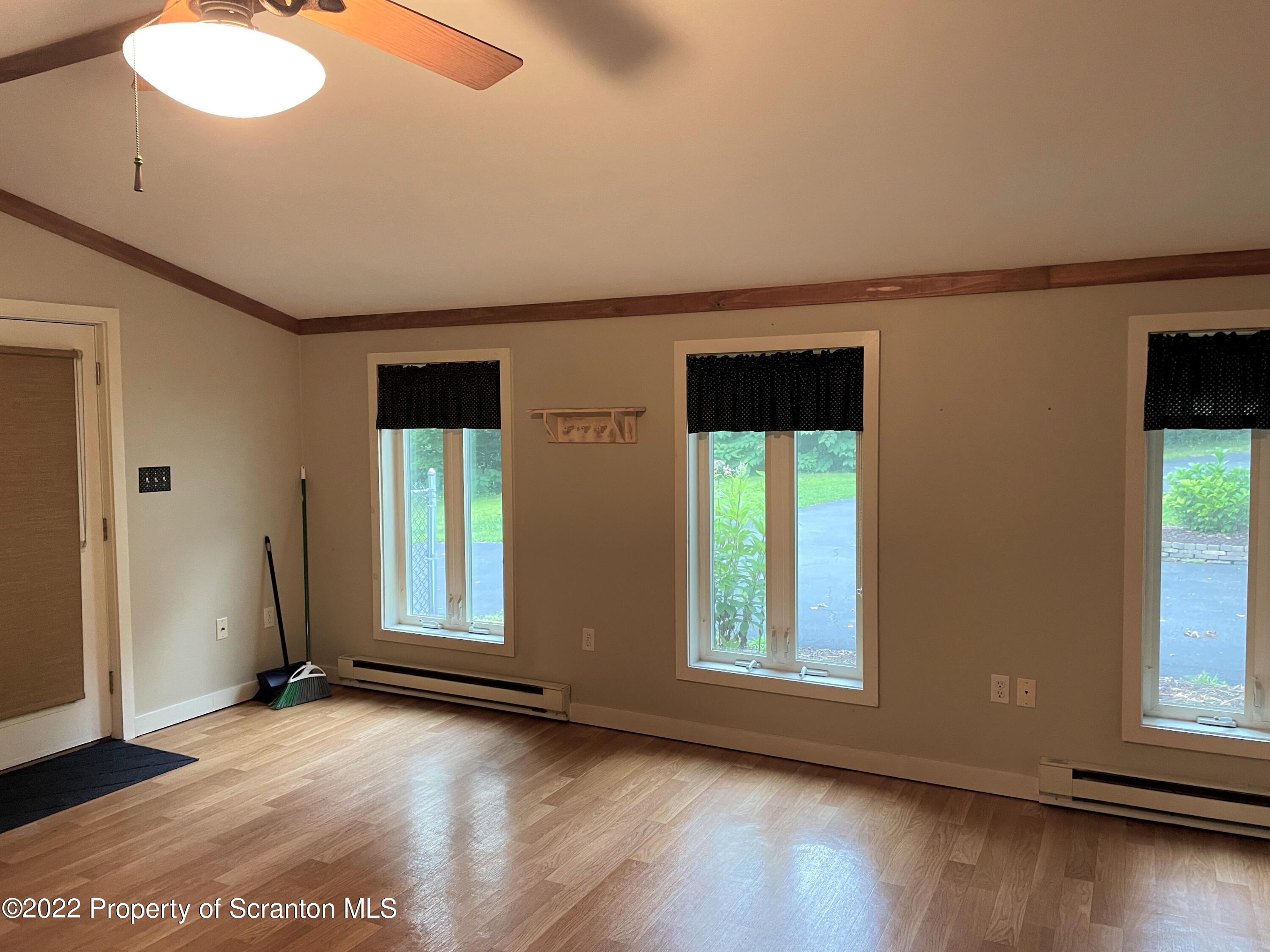 469 Laurel Road Moscow, PA 18444 - Photo 12 of 23 Gallery Image 12