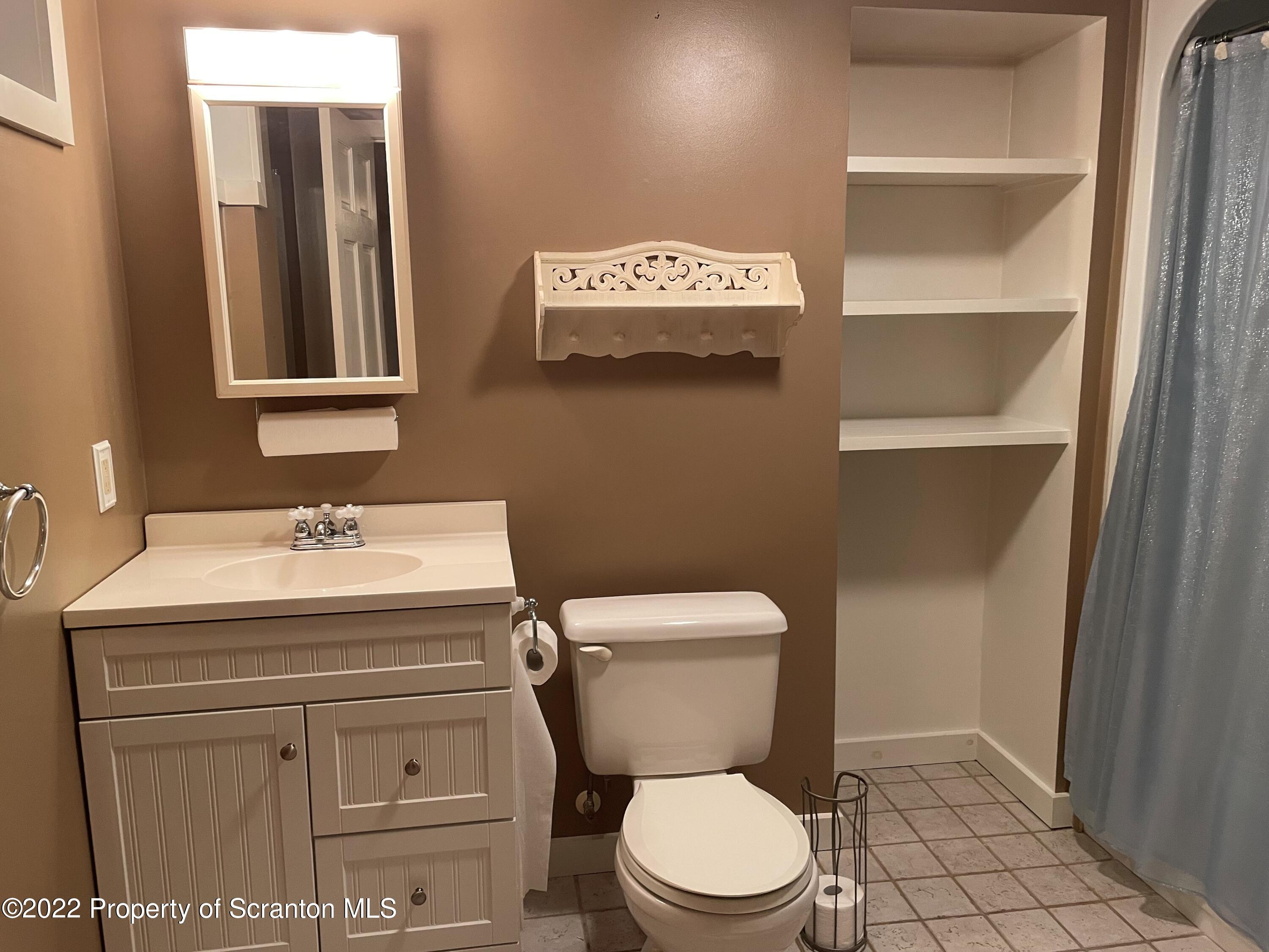 469 Laurel Road Moscow, PA 18444 - Photo 14 of 23 Gallery Image 14