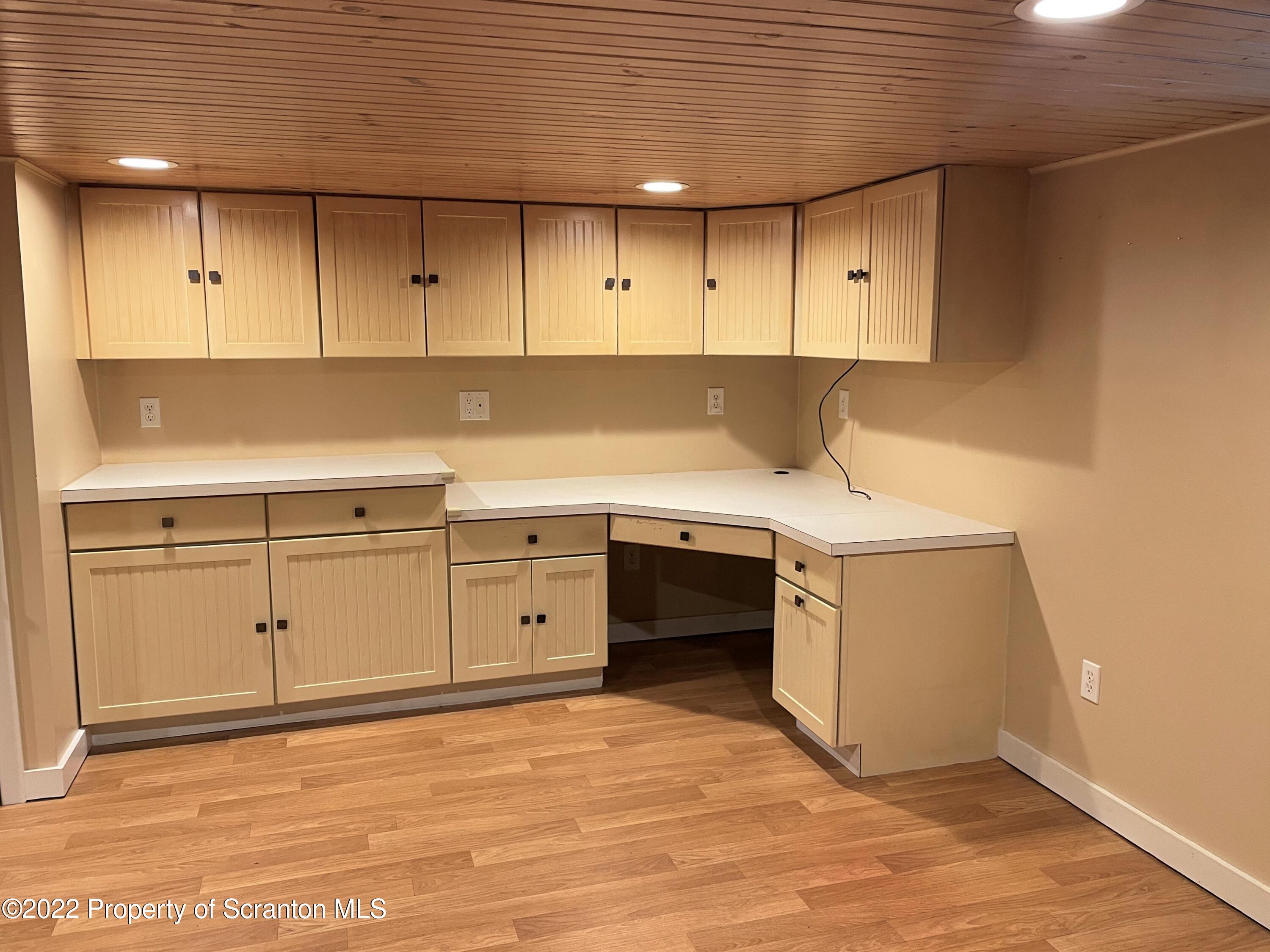 469 Laurel Road Moscow, PA 18444 - Photo 16 of 23 Gallery Image 16