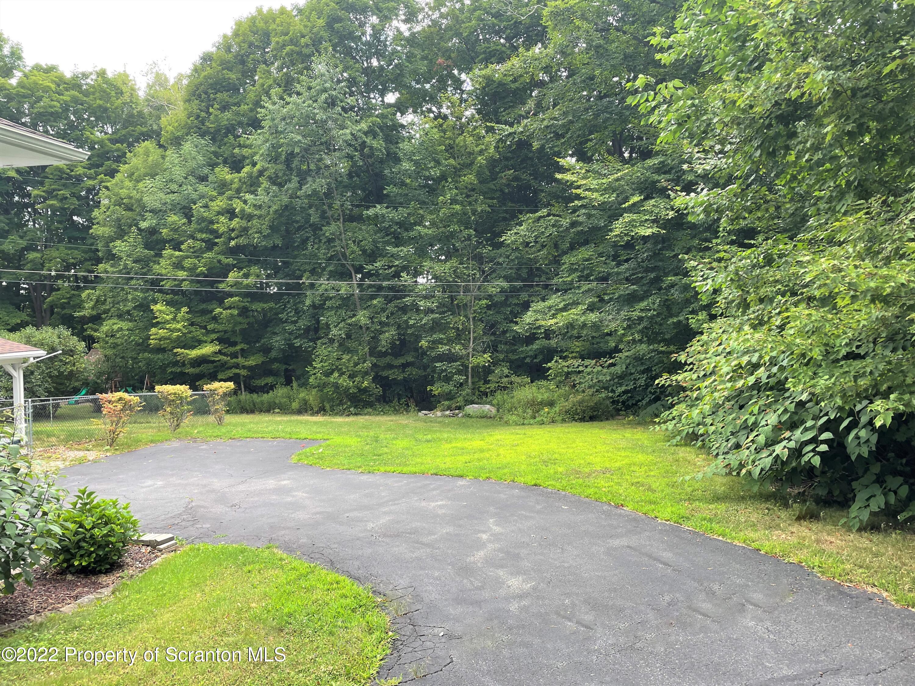 469 Laurel Road Moscow, PA 18444 - Photo 20 of 23 Gallery Image 20