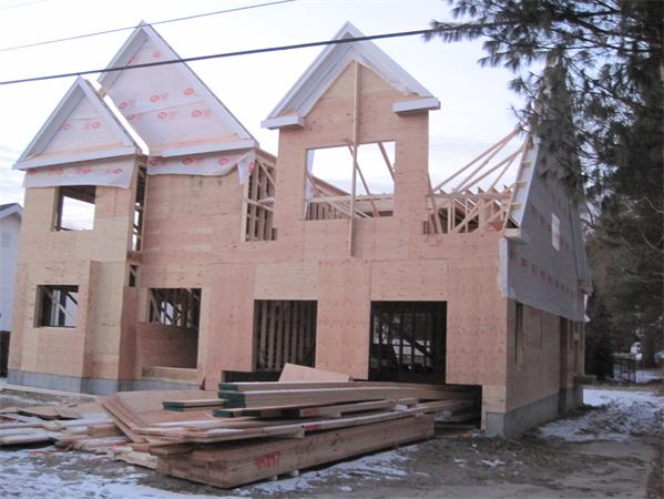 80 Hillcrest Road Needham, MA 02492 - Photo 5 of 22 a front view of a house with garden