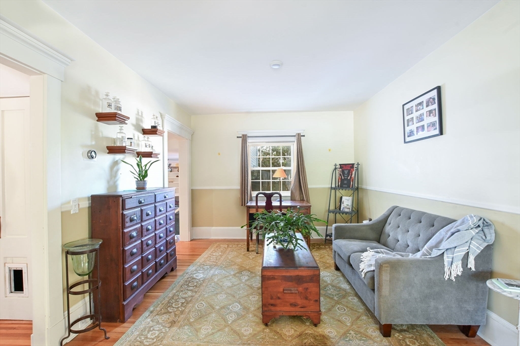 278 Slocum Road Dartmouth, MA 02747 - Photo 11 of 37