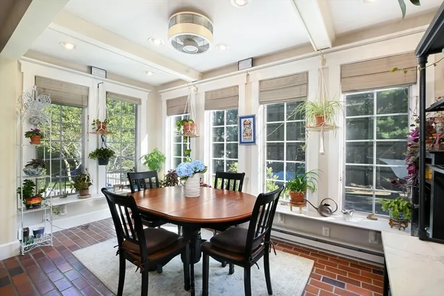 $814,900 | 278 Slocum Road, Dartmouth, MA 02747