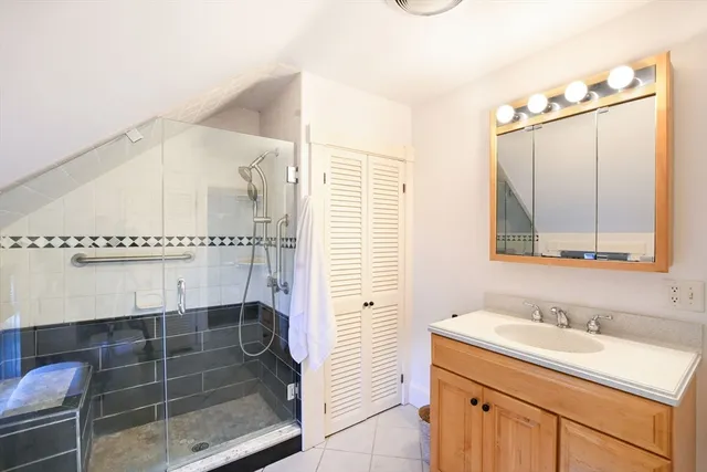 $814,900 | 278 Slocum Road, Dartmouth, MA 02747