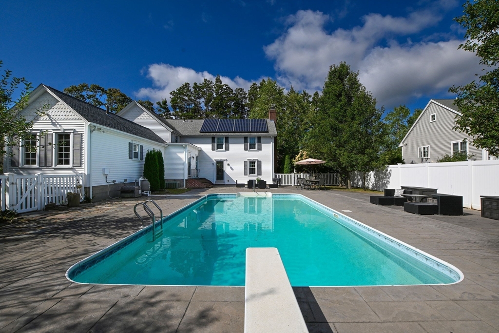 278 Slocum Road Dartmouth, MA 02747 - Photo 28 of 37