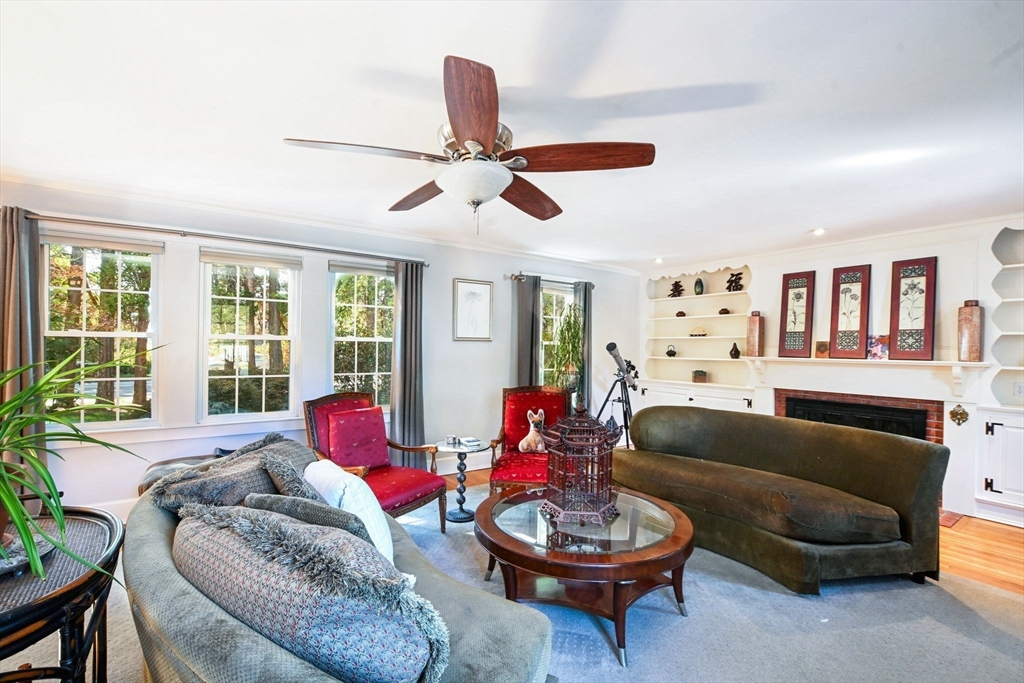 278 Slocum Road Dartmouth, MA 02747 - Photo 8 of 37