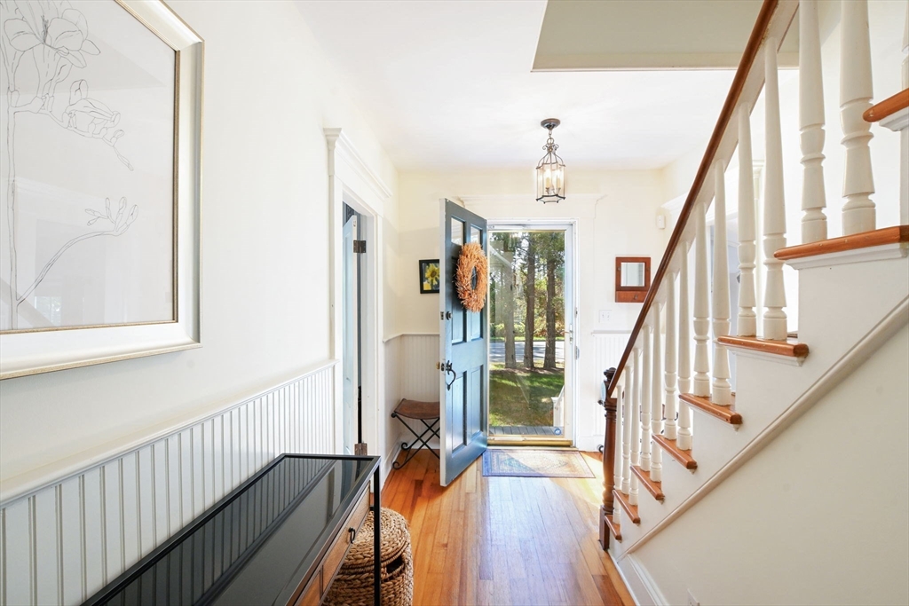 278 Slocum Road Dartmouth, MA 02747 - Photo 10 of 37