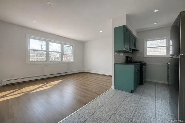 $2,850 | 17-26 Plainview Avenue | Far Rockaway