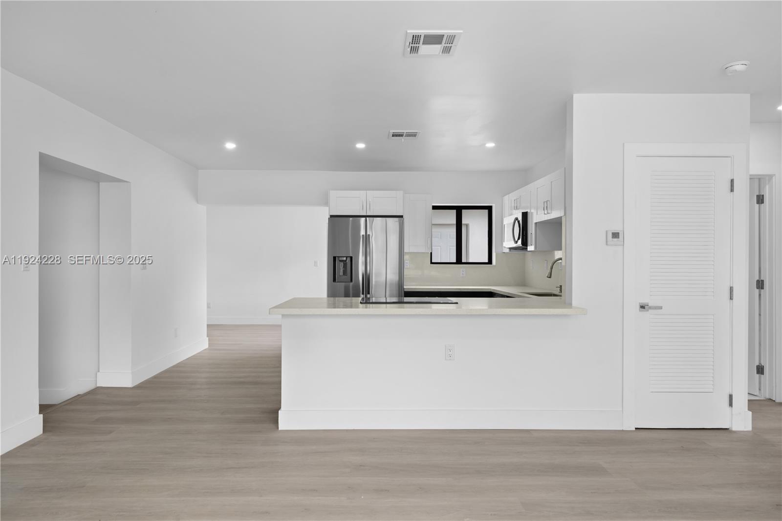 2983 Northwest 1st Street Pompano Beach, FL 33069 - Photo 15 of 28