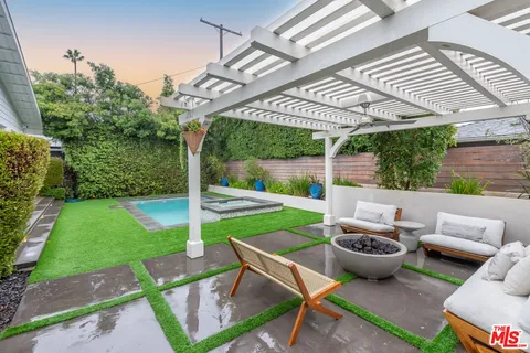 $2,850,000 | 4616 Ventura Canyon Avenue, Sherman Oaks, CA 91423