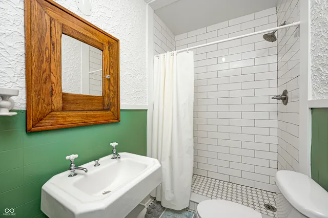 $389,000 | 1000 South Jackson Street, Greencastle, IN 46135