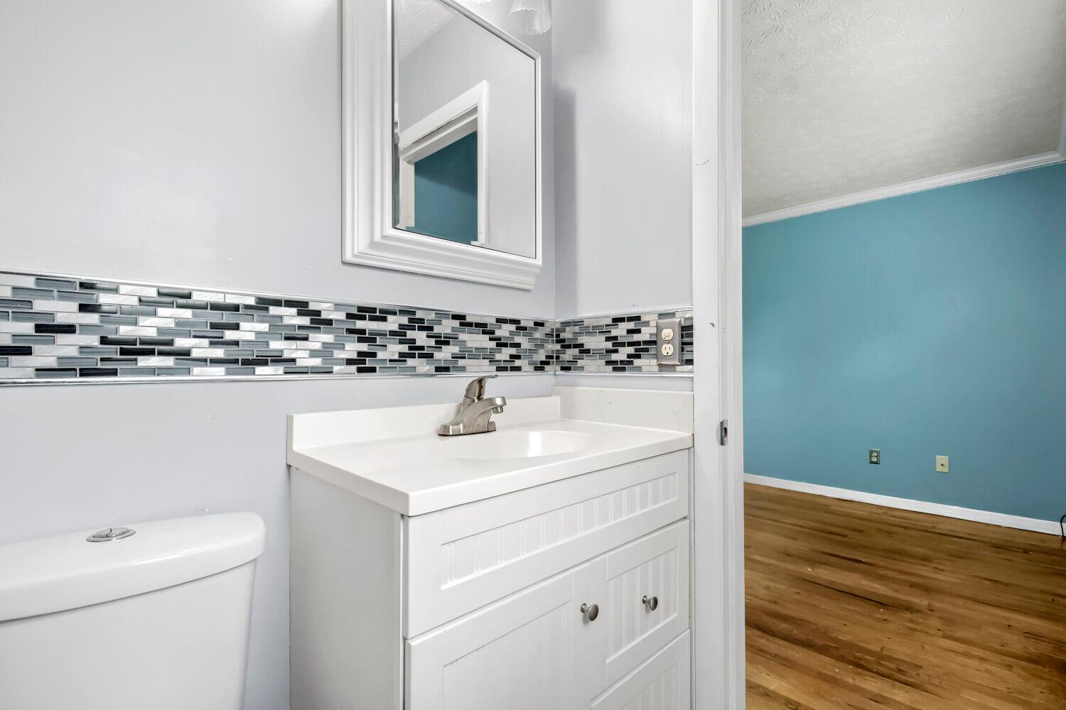 5531 Karl Road Columbus, OH 43229 - Photo 17 of 28 5531 Karl Rd - Web Quality - 017 - 17 Po