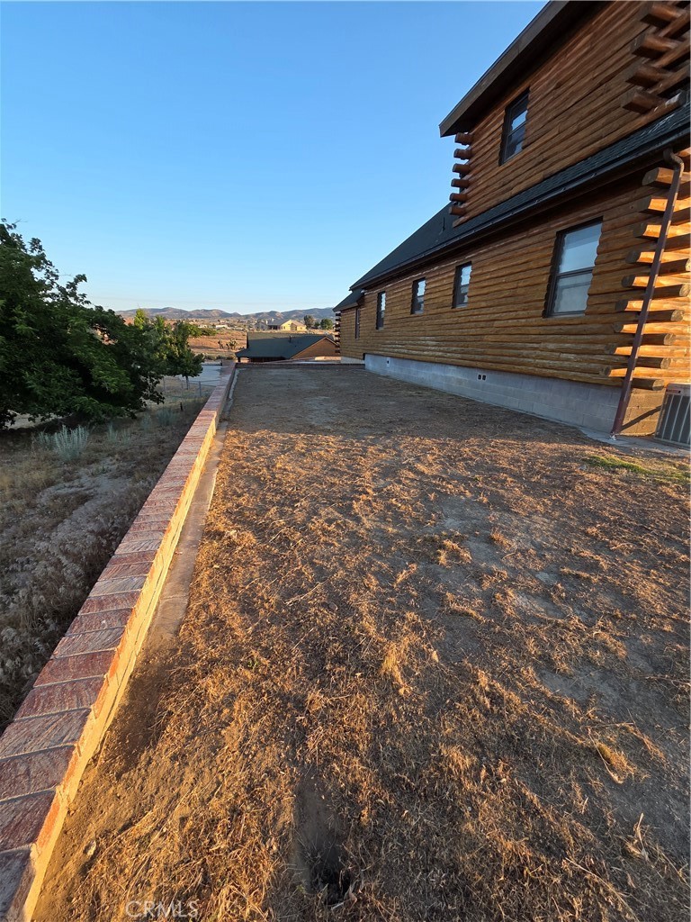 5480 Sunnyslope Road Phelan, CA 92371 - Photo 43 of 47 a view of swimming pool with a yard