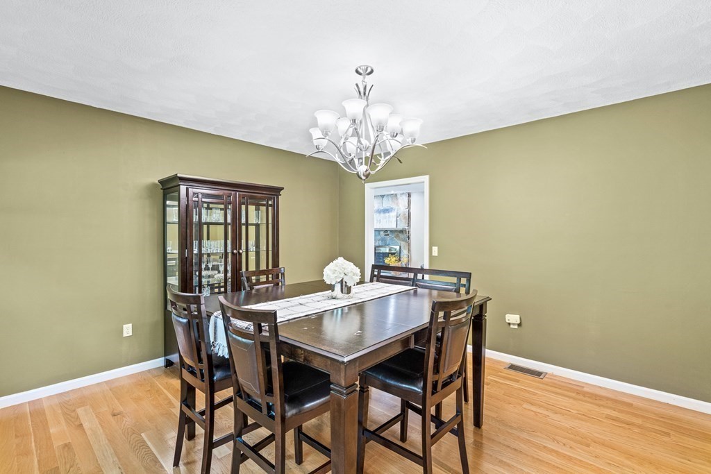 78 Rattlesnake Hill Road Andover, MA 01810 - Photo 18 of 41