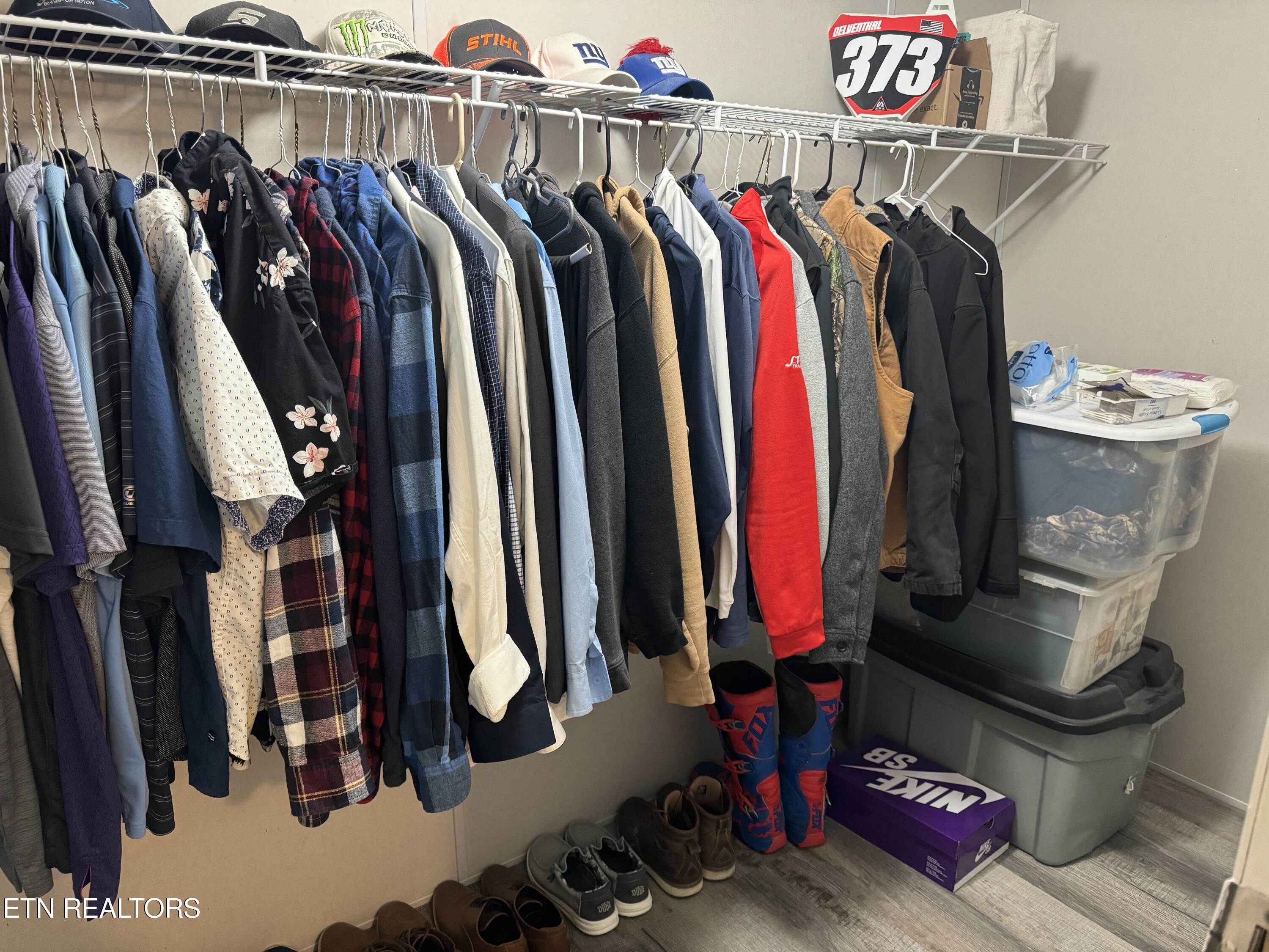 420 Wine Road Dandridge, TN 37725 - Photo 21 of 37 Owner's Suite Walk-in closet