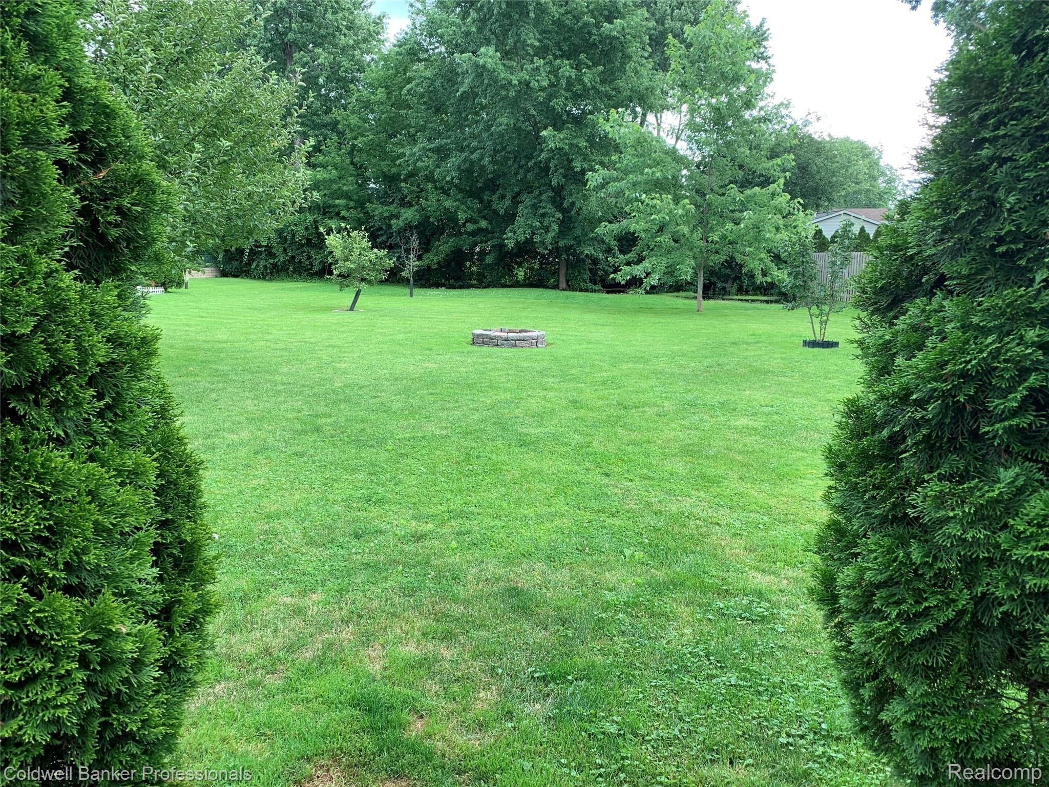 3331 Grant Road Rochester, MI 48309 - Photo 16 of 23 IMG_7359.jpg