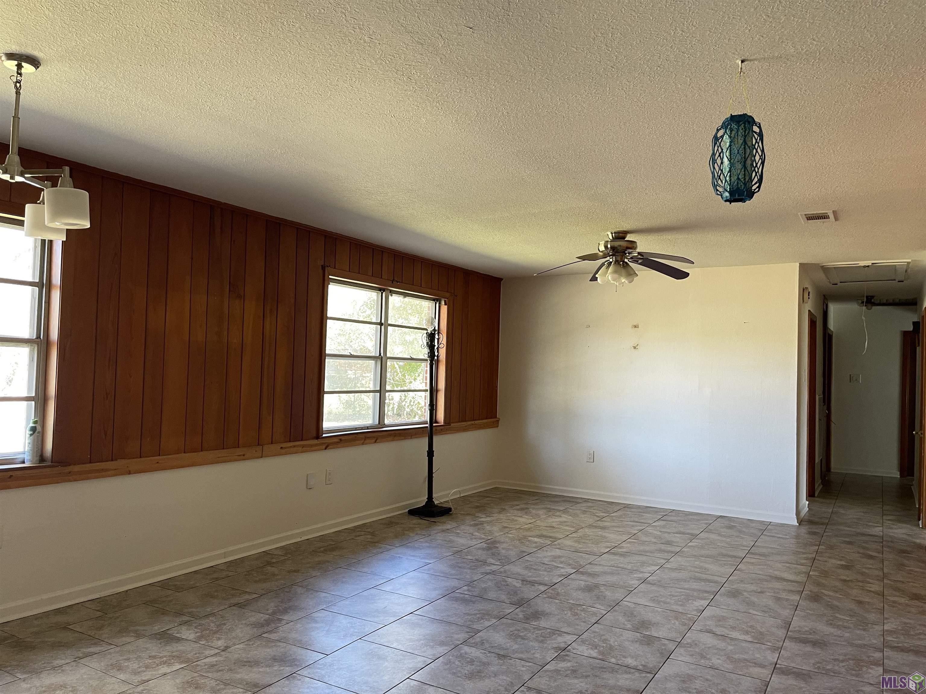 10315 Tams Drive Baton Rouge, LA 70815 - Photo 5 of 9