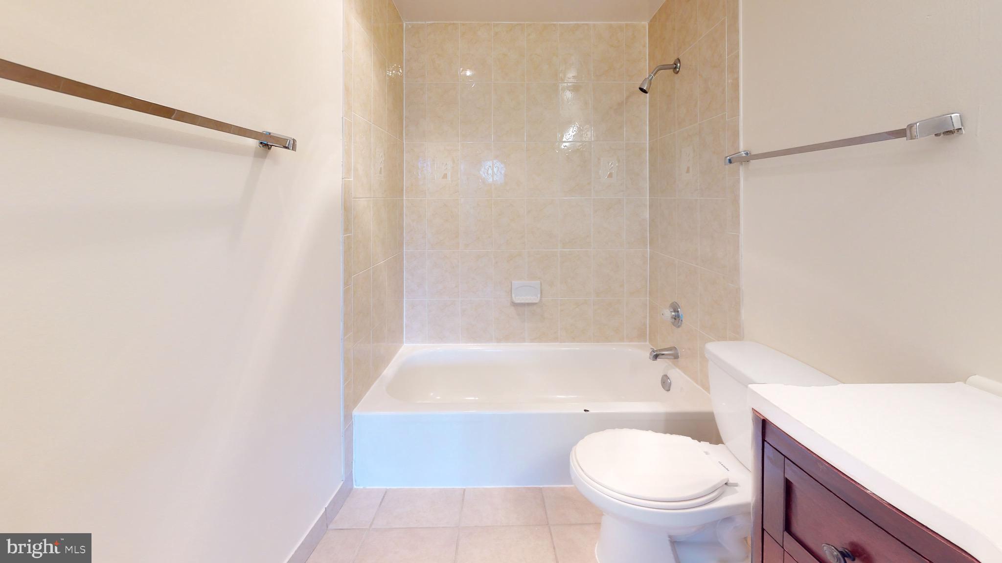 5911 Edsall Road, Unit 602 Alexandria, VA 22304 - Photo 17 of 40