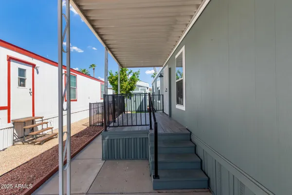 $100,000 | 18233 North 21st Place, Unit 52, Phoenix, AZ 85022