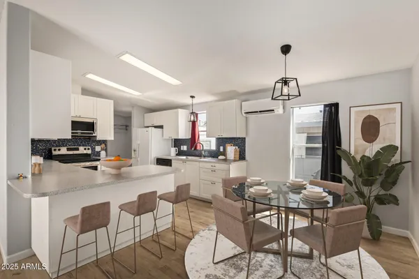 $100,000 | 18233 North 21st Place, Unit 52, Phoenix, AZ 85022