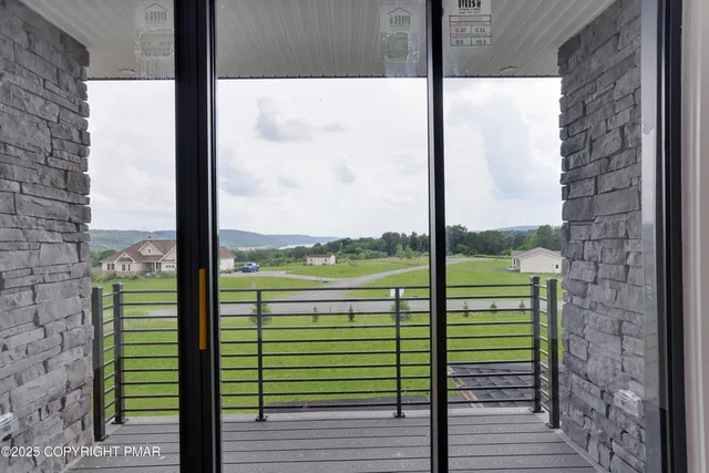 $1,488,800 | 1160 Dayne Drive, Lehighton, PA 18235