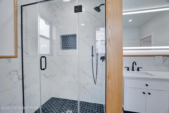 $1,488,800 | 1160 Dayne Drive, Lehighton, PA 18235