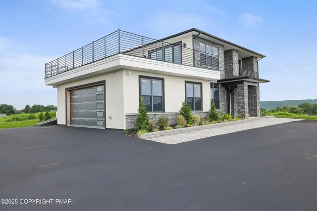 $1,488,800 | 1160 Dayne Drive, Lehighton, PA 18235