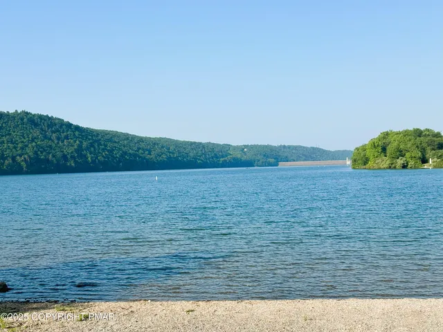 $1,488,800 | 1160 Dayne Drive, Lehighton, PA 18235