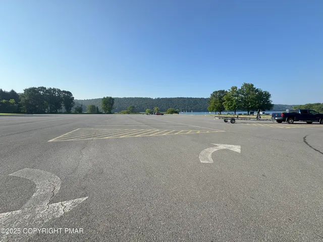 $1,488,800 | 1160 Dayne Drive, Lehighton, PA 18235