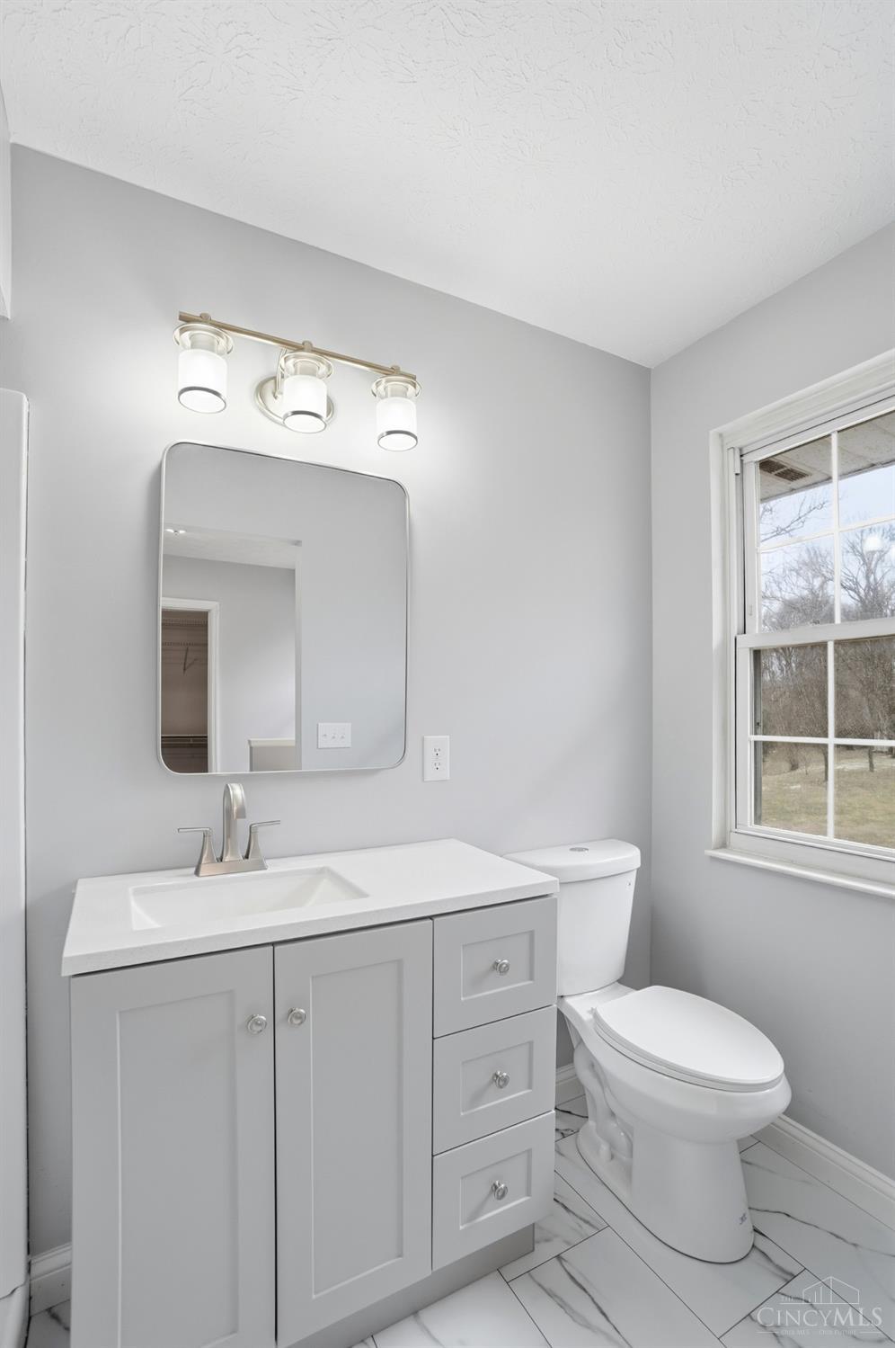 5285 Yeatman Road Cincinnati, OH 45252 - Photo 35 of 72