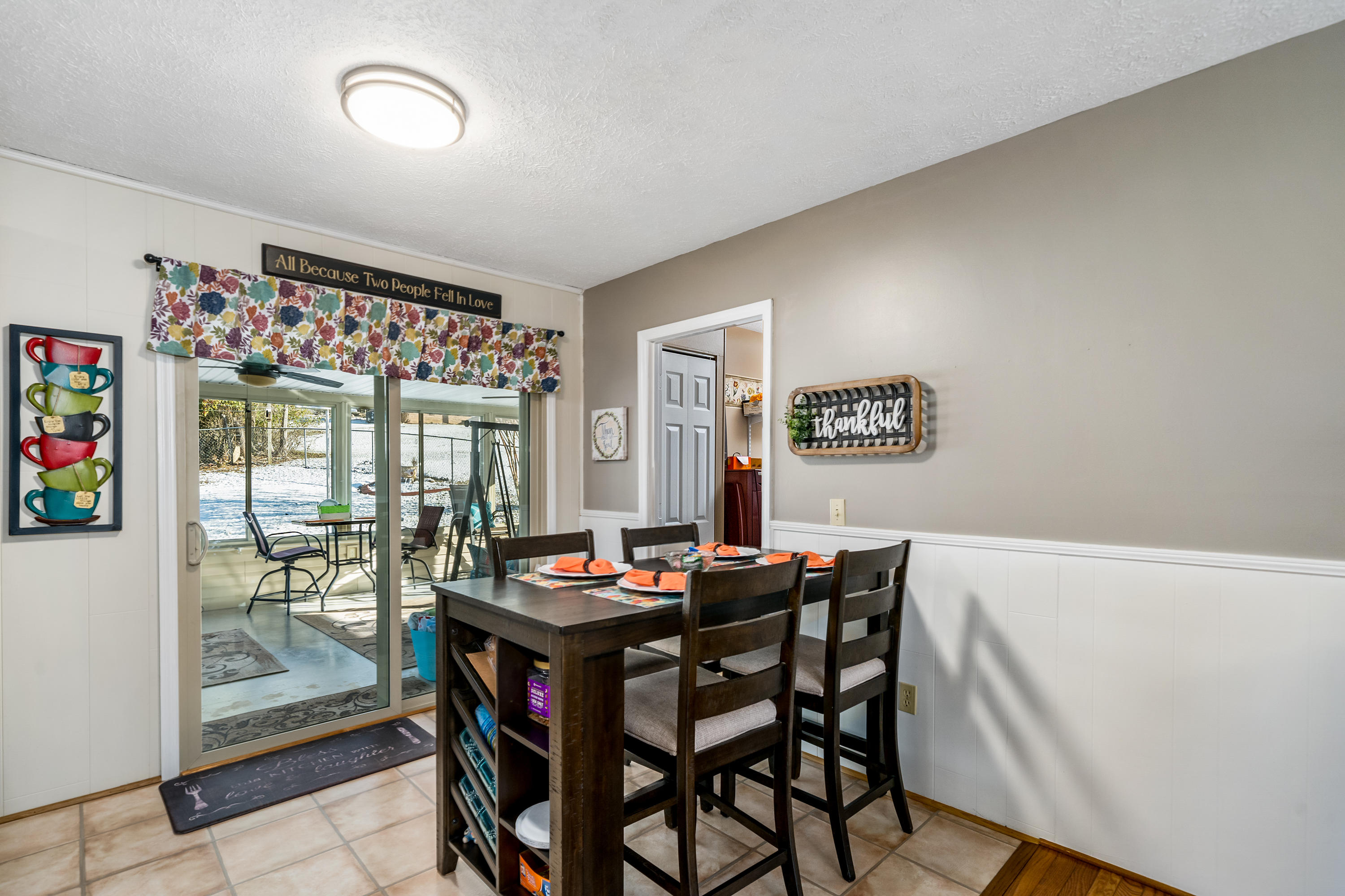 339 Combs Road Bluff City, TN 37618 - Photo 12 of 33 339CombsRd,BluffCity,TN(21of38)