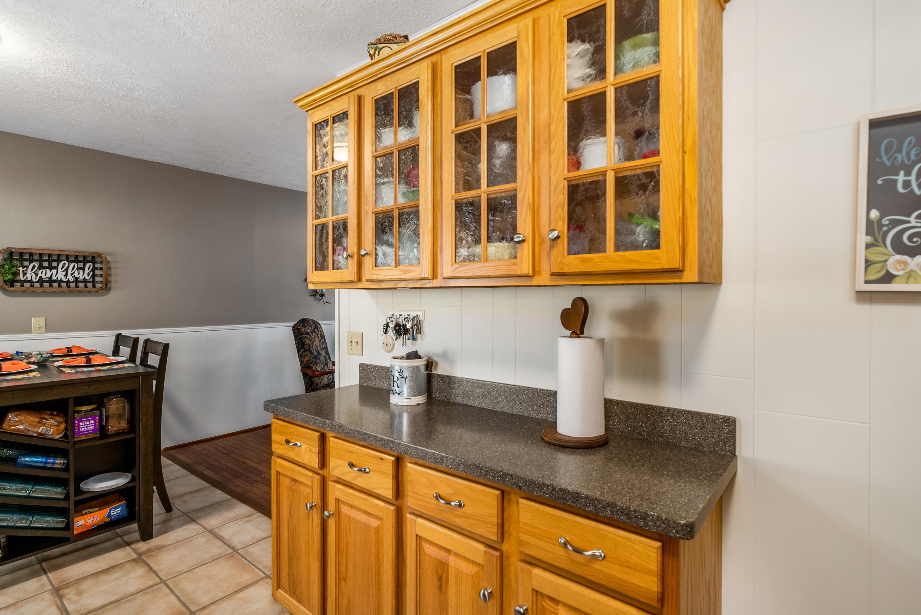 339 Combs Road Bluff City, TN 37618 - Photo 14 of 33 339CombsRd,BluffCity,TN(28of38)