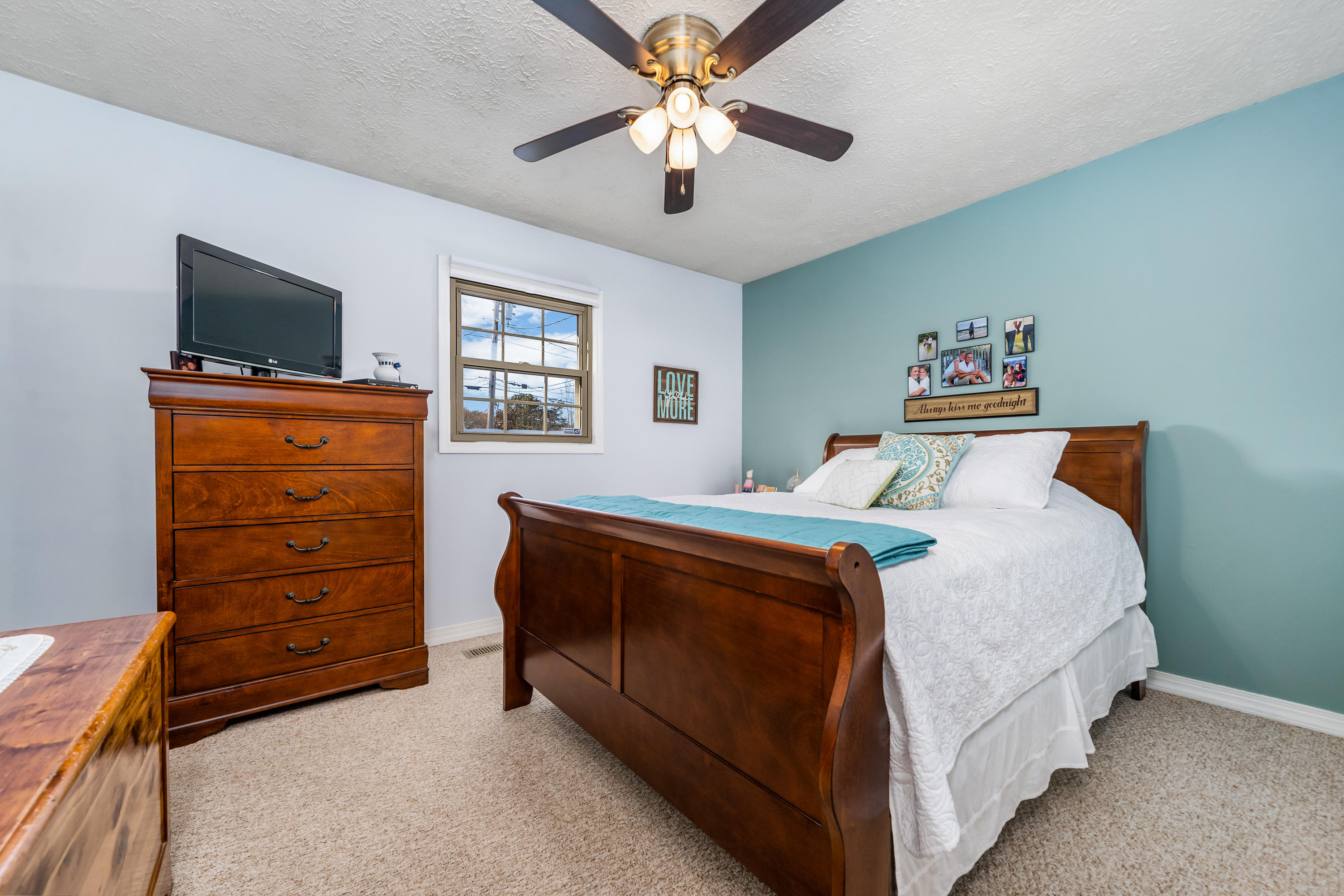 339 Combs Road Bluff City, TN 37618 - Photo 18 of 33 339CombsRd,BluffCity,TN(34of38)