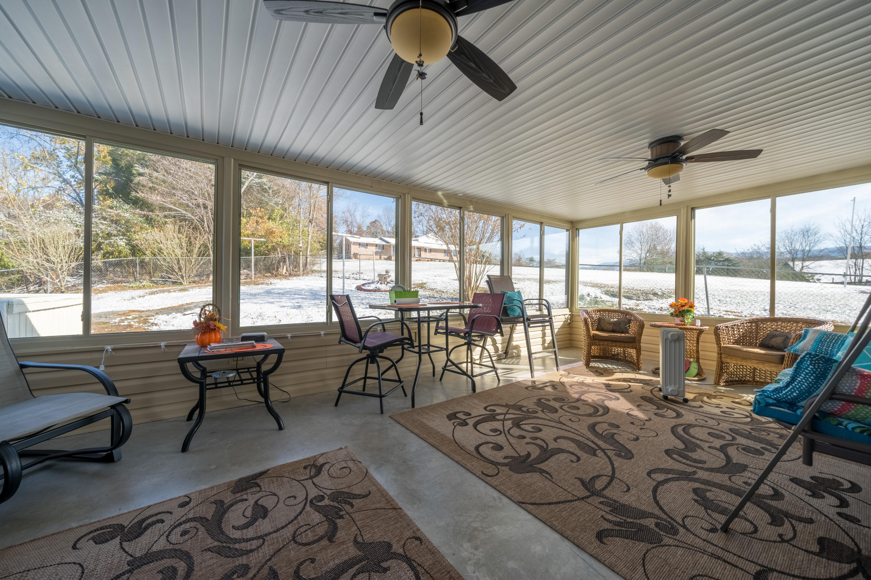 339 Combs Road Bluff City, TN 37618 - Photo 22 of 33 339CombsRd,BluffCity,TN(22of38)