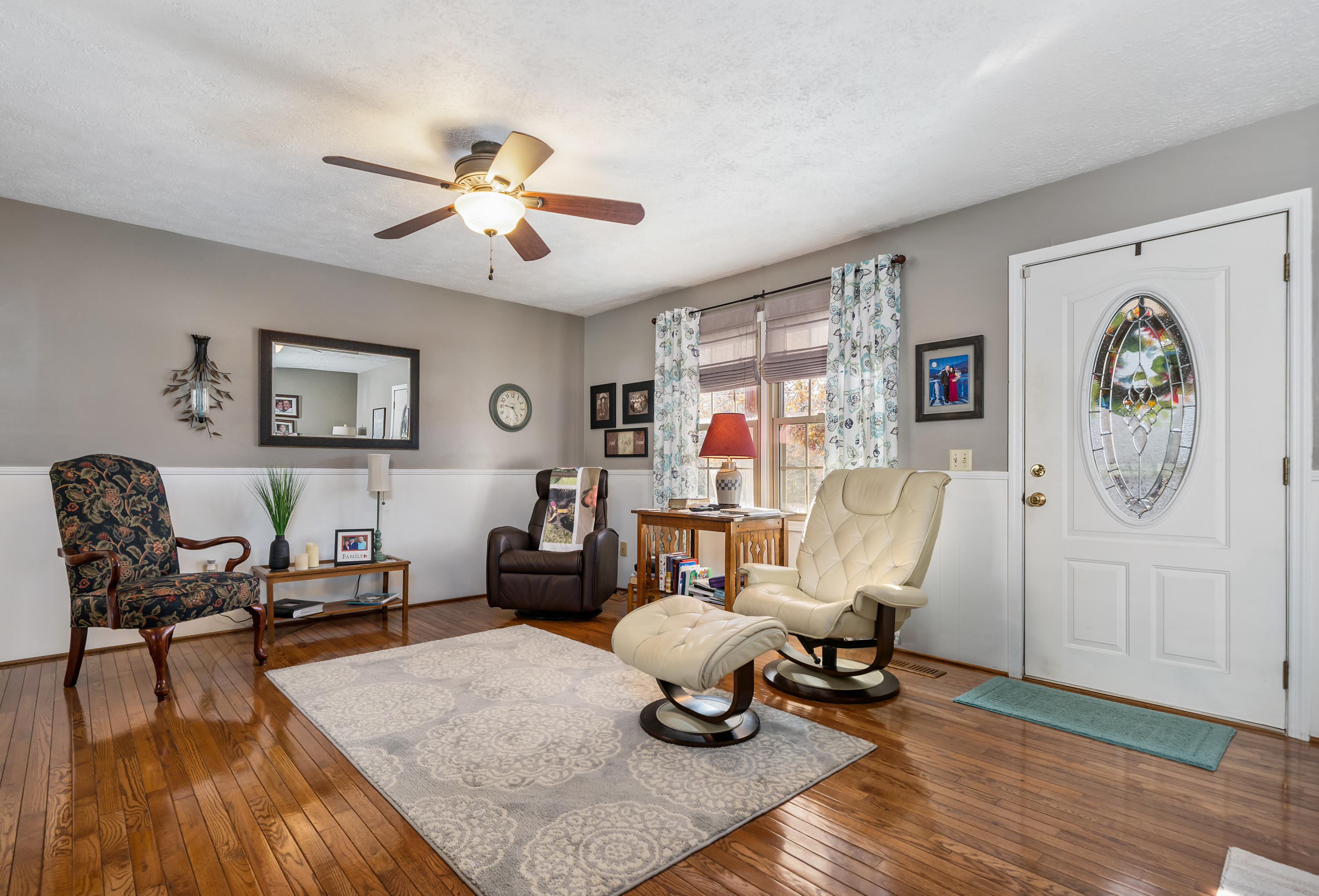 339 Combs Road Bluff City, TN 37618 - Photo 10 of 33 339CombsRd,BluffCity,TN(19of38)