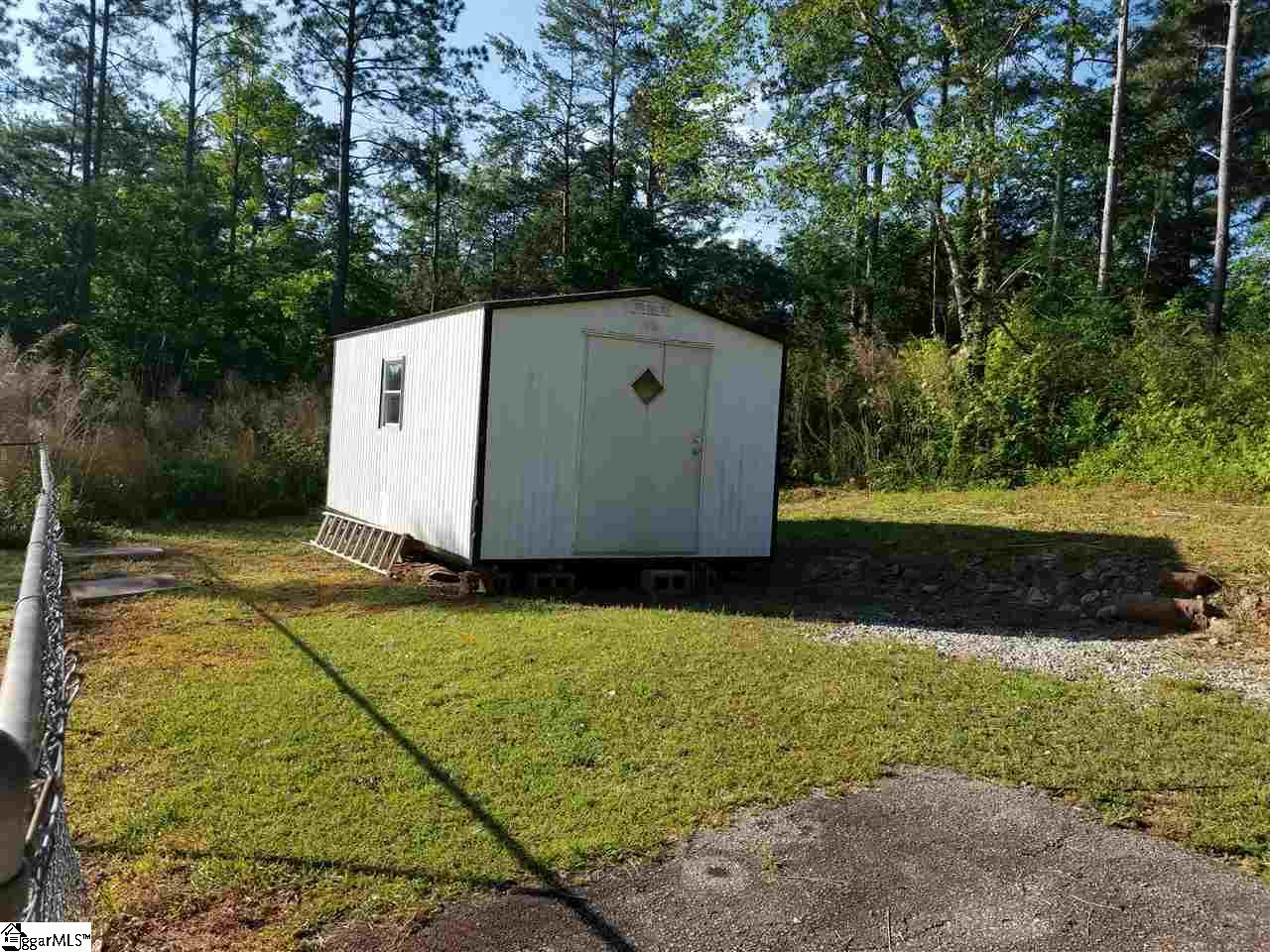 325 Stewart Road Six Mile, SC 29682 - Photo 12 of 29