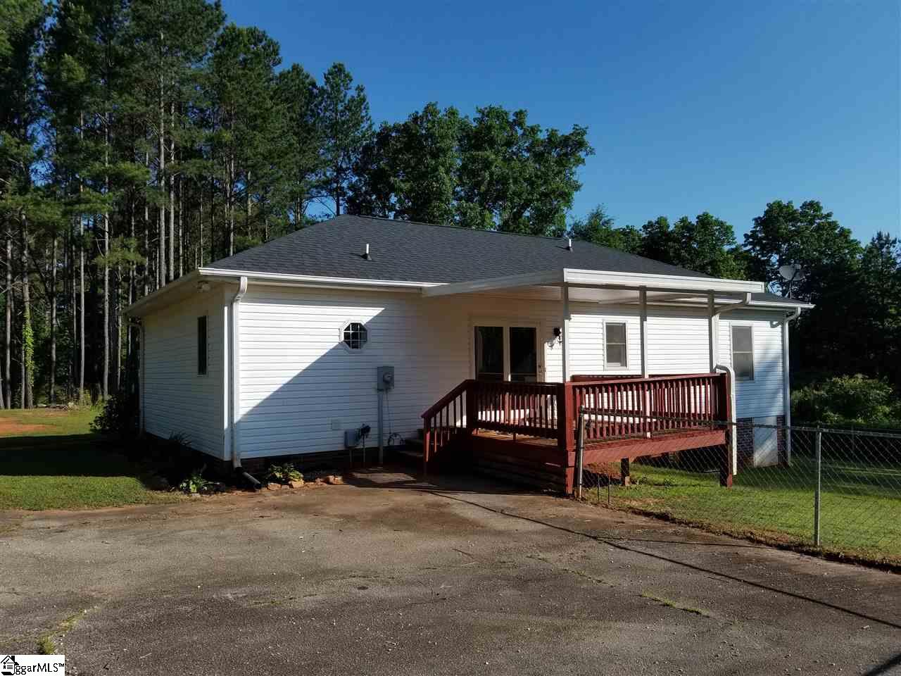 325 Stewart Road Six Mile, SC 29682 - Photo 6 of 29