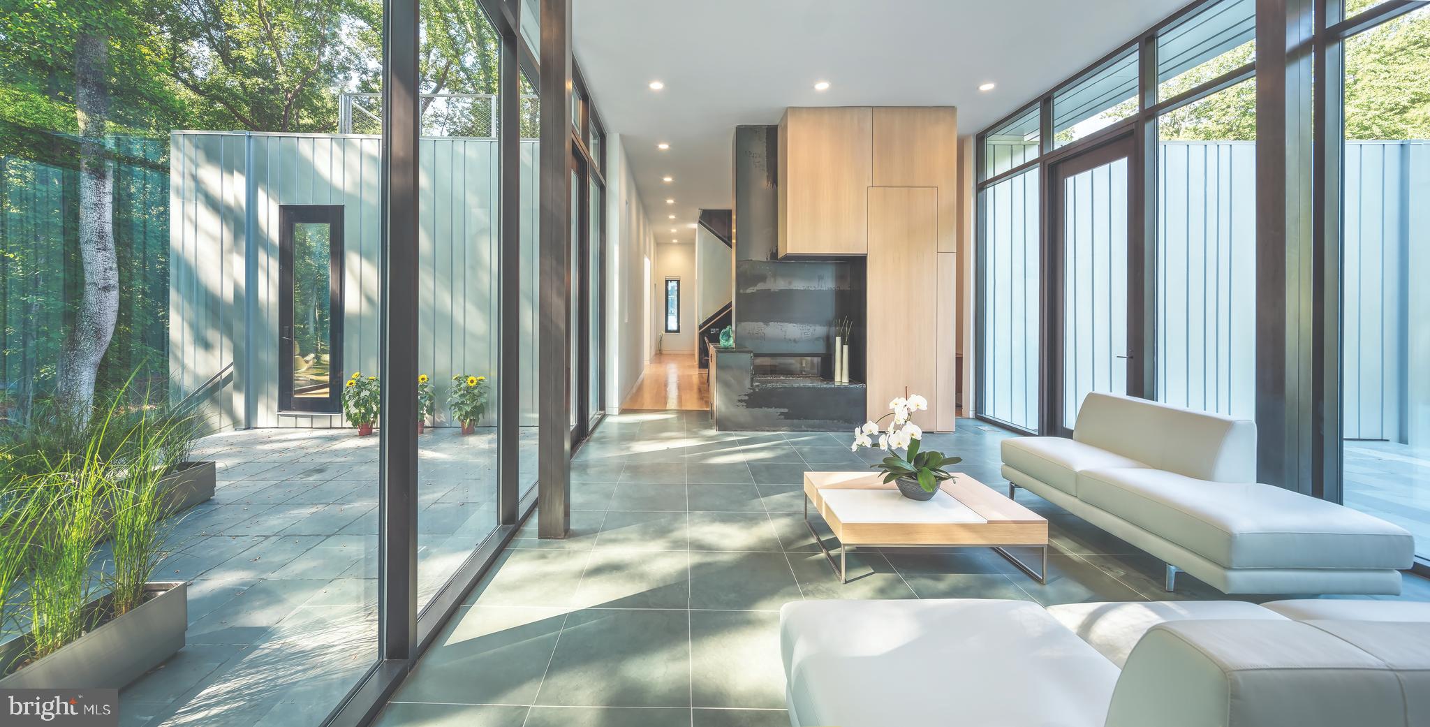 8725 Brook Road McLean, VA 22102 - Photo 5 of 19