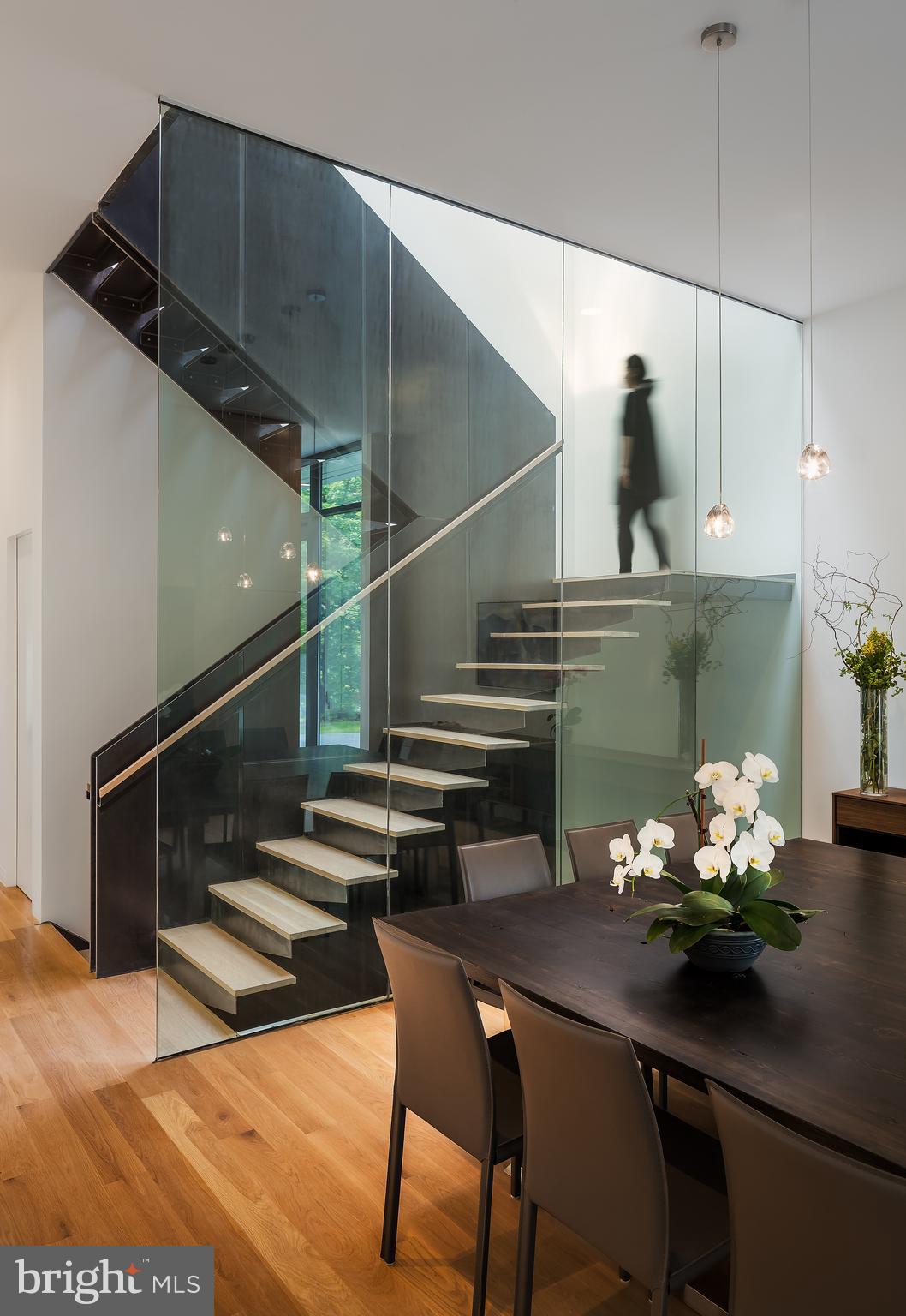 8725 Brook Road McLean, VA 22102 - Photo 6 of 19